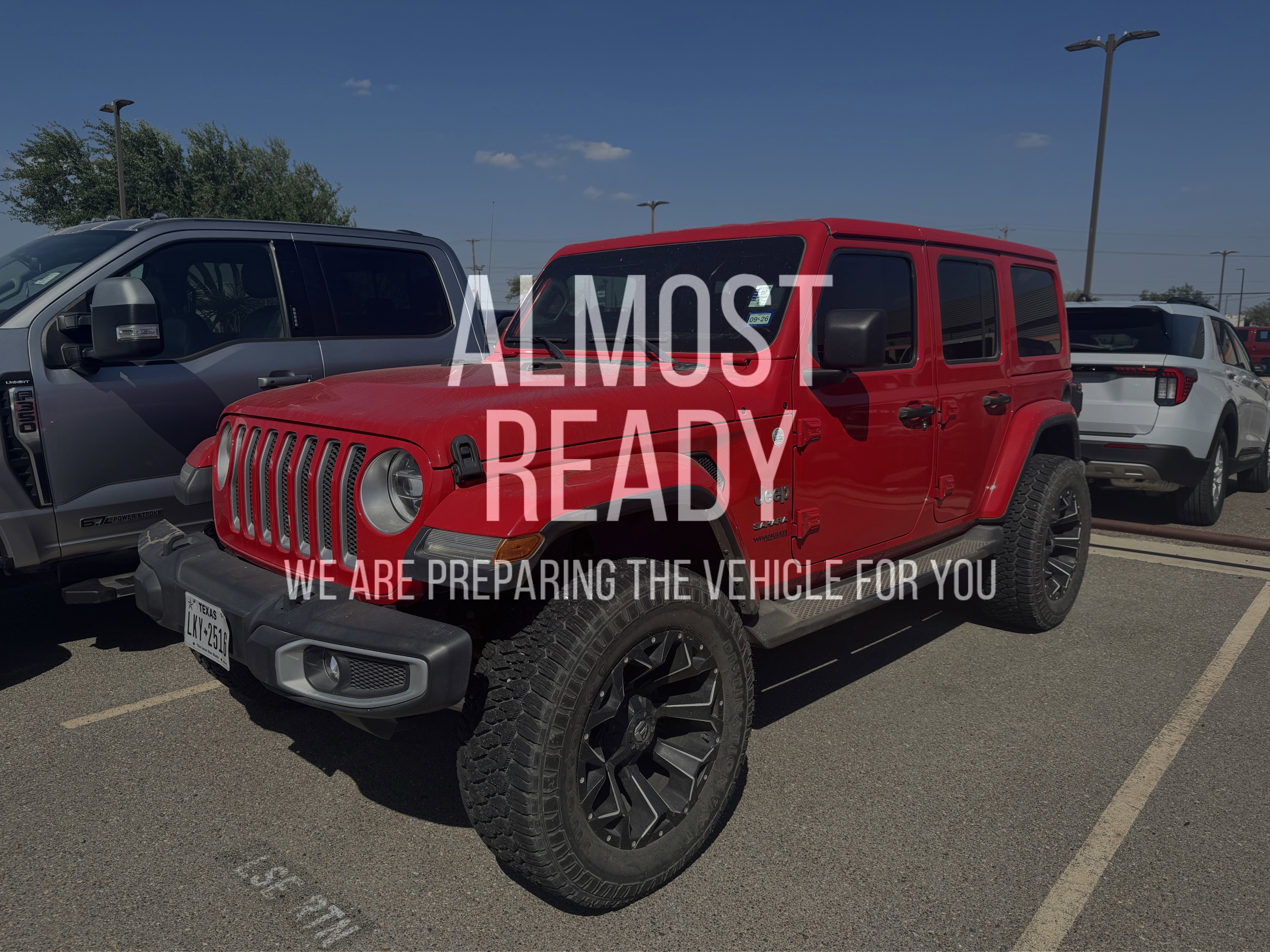 Used 2018 Jeep Wrangler Unlimited Sahara image 2