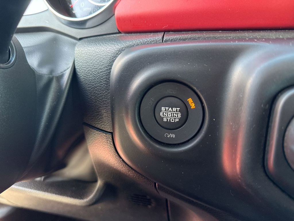 Used 2022 Jeep Gladiator Rubicon w/ Cold Weather Group image 13