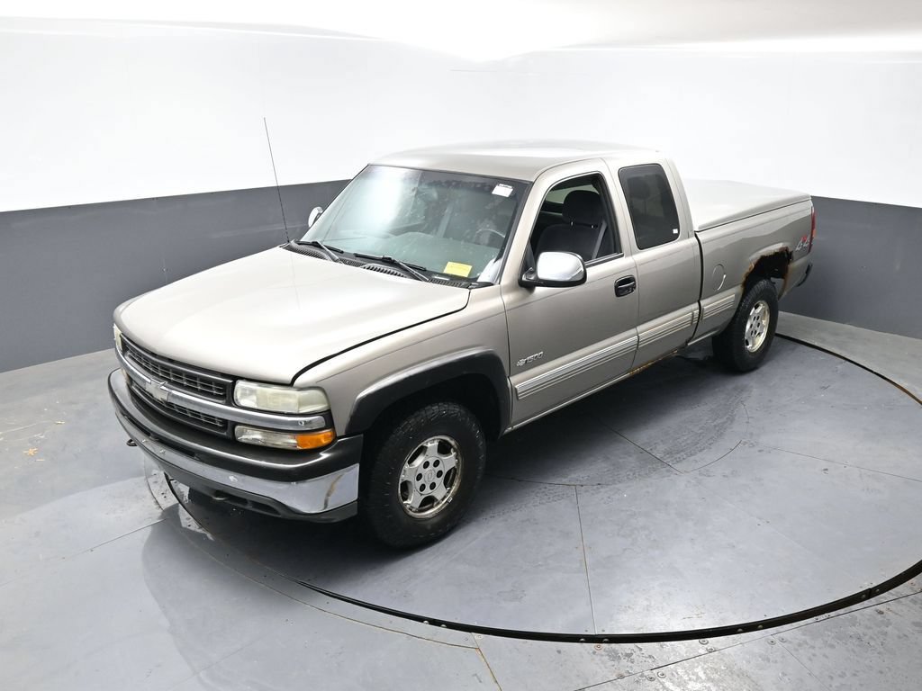 Used 2001 Chevrolet Silverado 1500 LS w/ Firm Ride Suspension Pkg AWD/4WD image 17