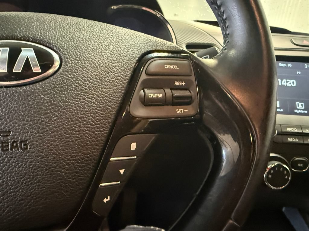 Used 2017 Kia Forte S w/ S Technology Package FWD image 27