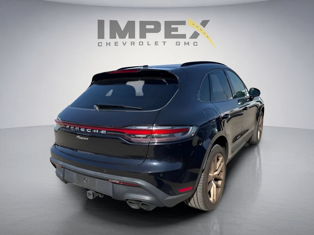 Used 2023 Porsche Macan Turbo AWD/4WD image 10