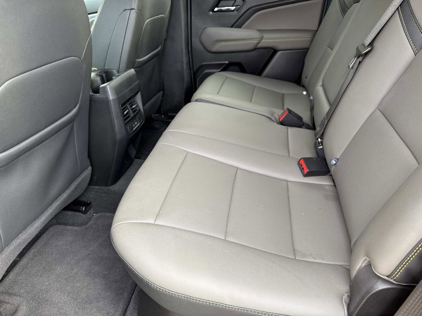 Used 2024 Chevrolet Colorado ZR2 w/ ZR2 Convenience Package III image 10