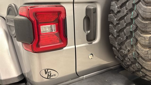 Used 2020 Jeep Wrangler Unlimited Rubicon AWD/4WD image 38