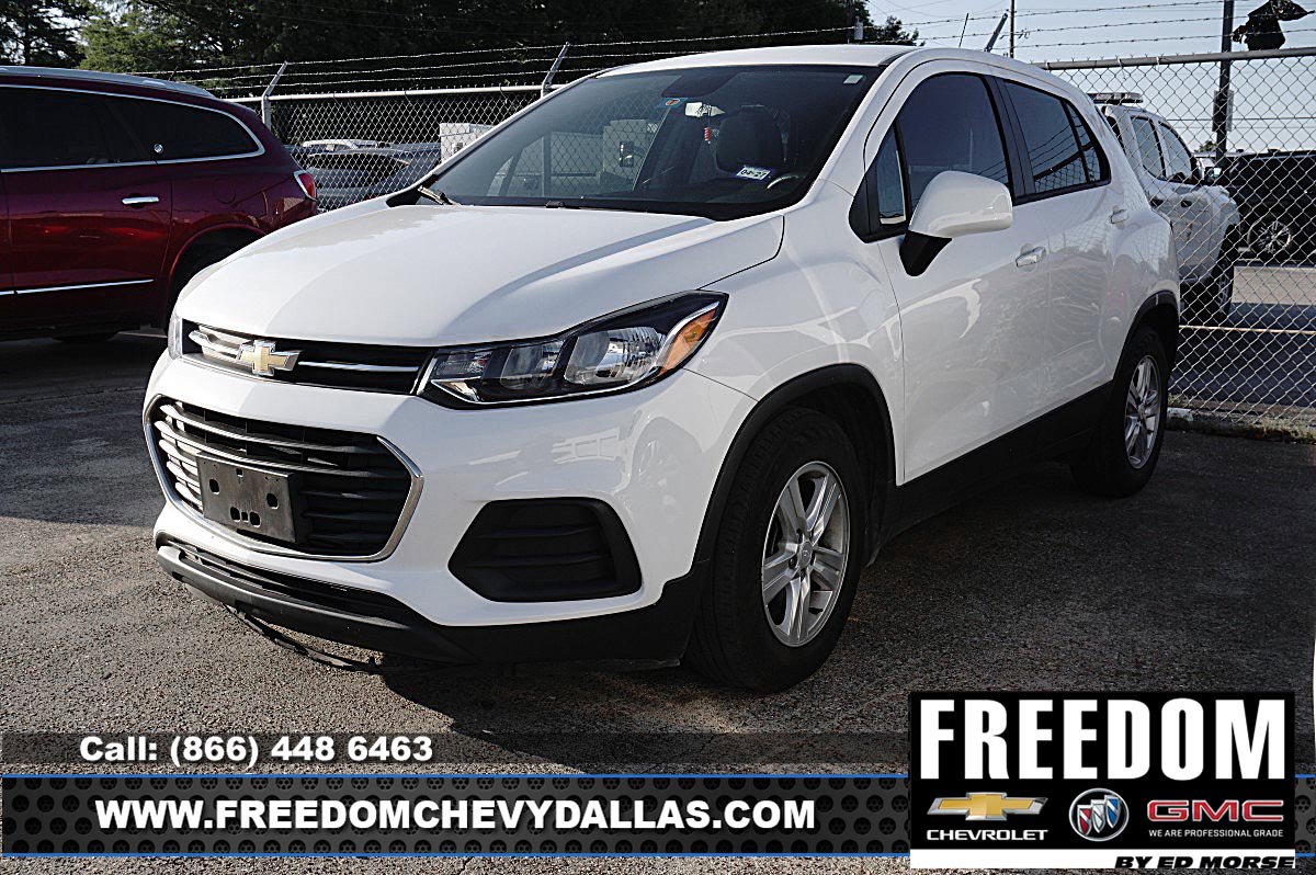 Used 2020 Chevrolet Trax LS w/ Tint and Cruise Package FWD image 3