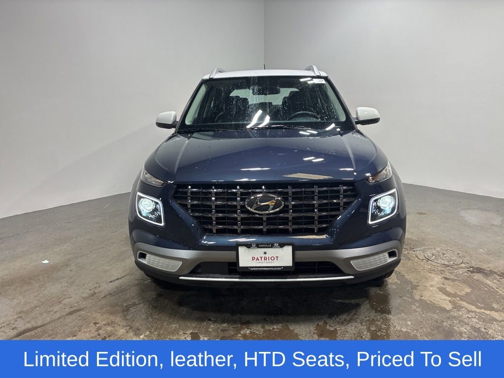 Used 2025 Hyundai Venue Limited image 3