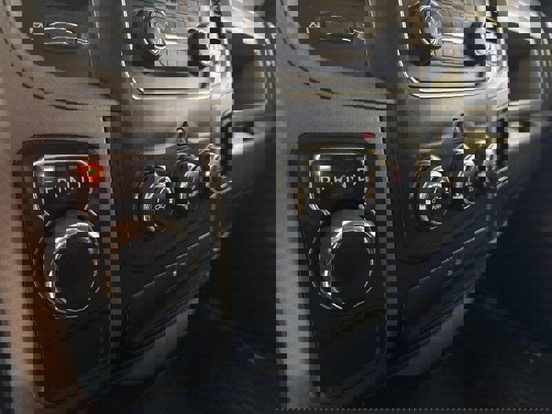 Used 2016 RAM 1500 Tradesman w/ Chrome Appearance Group image 20