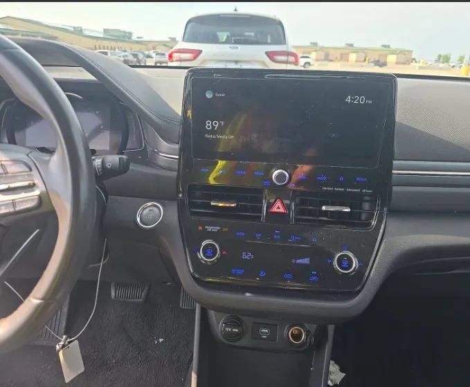 Used 2021 Hyundai Ioniq Limited FWD image 7