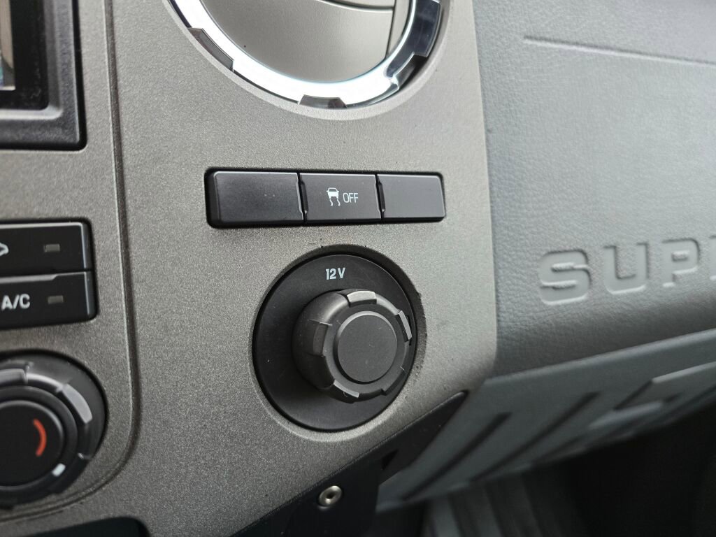 Used 2011 Ford F250 XLT w/ XLT Interior Pkg image 37