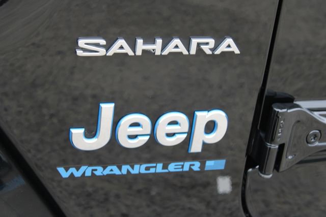 Used 2023 Jeep Wrangler Unlimited Sahara image 9