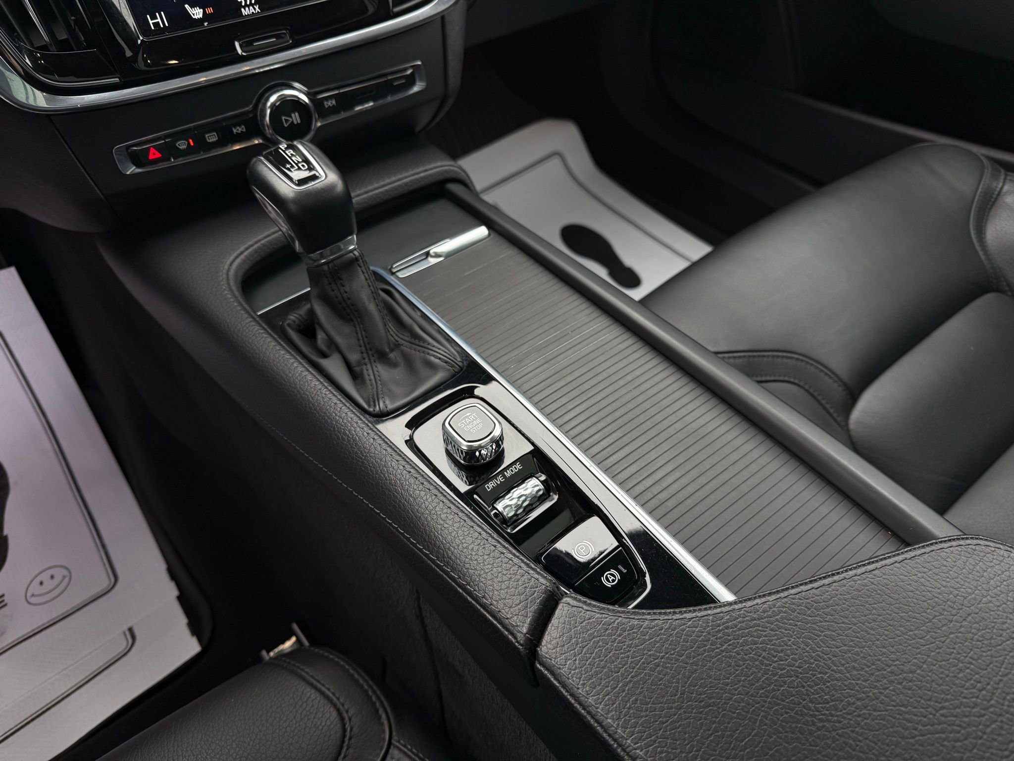 Used 2018 Volvo V90 T5 Cross Country w/ Convenience Package image 52