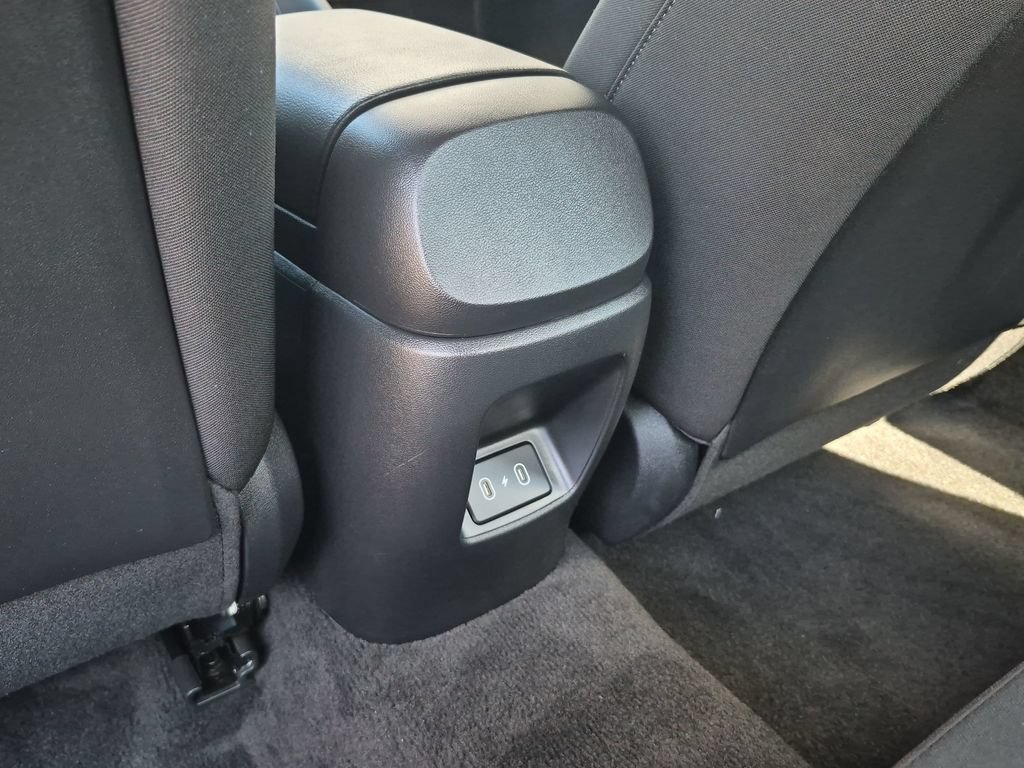 Used 2026 Hyundai Elantra Sport FWD image 31