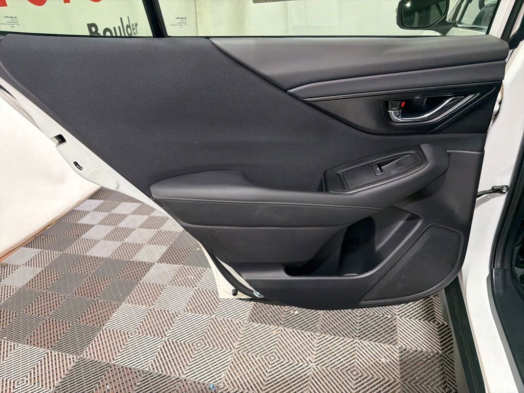 Used 2021 Subaru Outback Premium AWD/4WD image 17