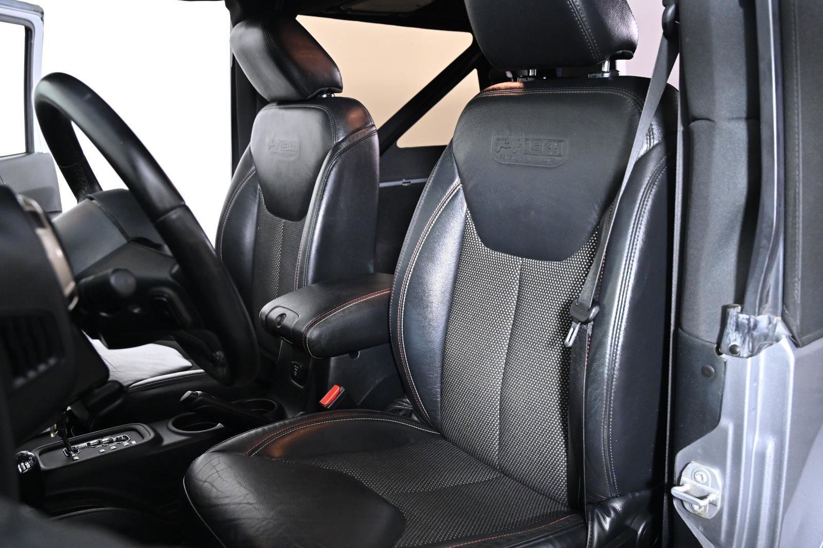 Used 2016 Jeep Wrangler Sahara image 19