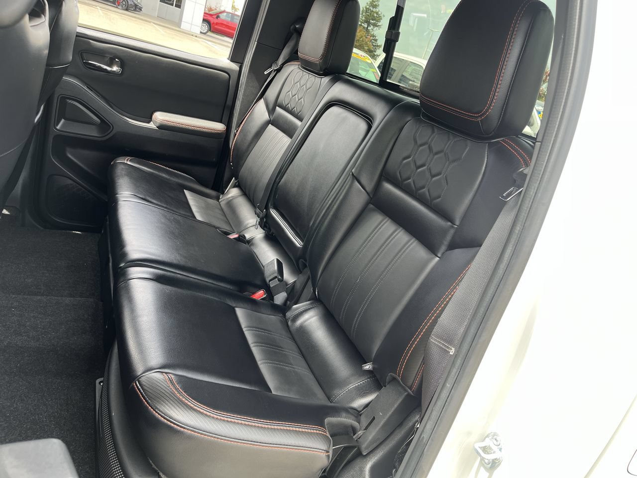 Used 2024 Nissan Frontier PRO-4X w/ Pro Premium Package AWD/4WD image 23