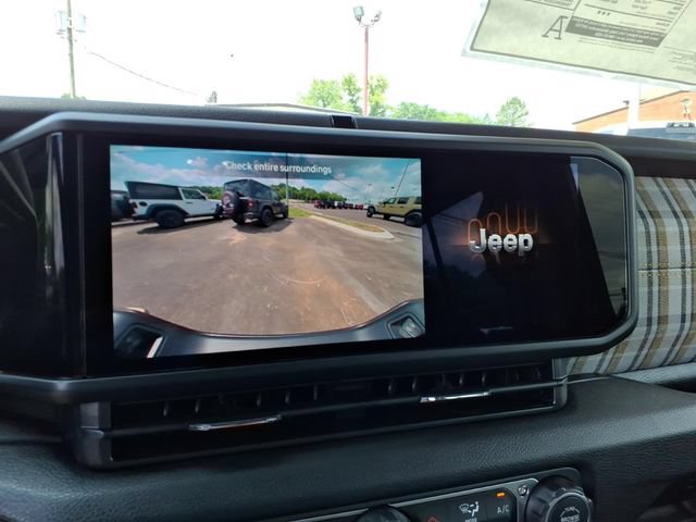 New 2026 Jeep Gladiator Sport AWD/4WD image 13