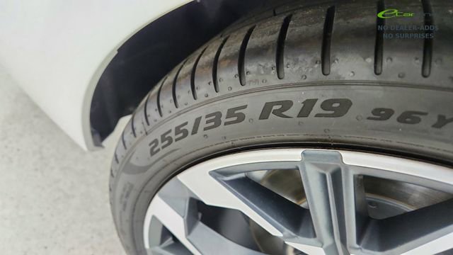 Used 2025 BMW 430i Convertible w/ Premium Package image 58