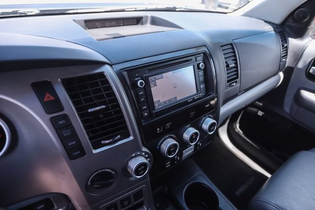 Used 2015 Toyota Sequoia Limited AWD/4WD image 28