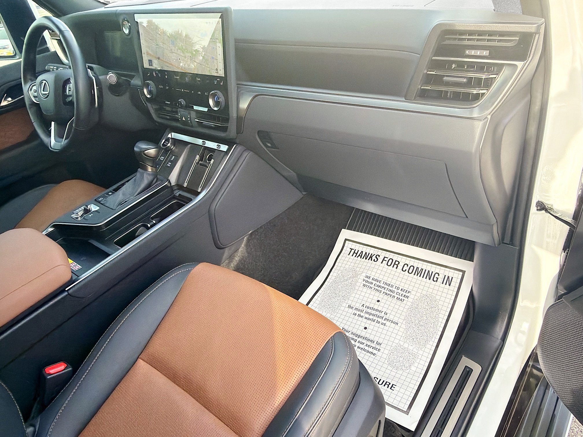 Used 2024 Lexus GX 550 w/ Accessory Package (2T) AWD/4WD image 14