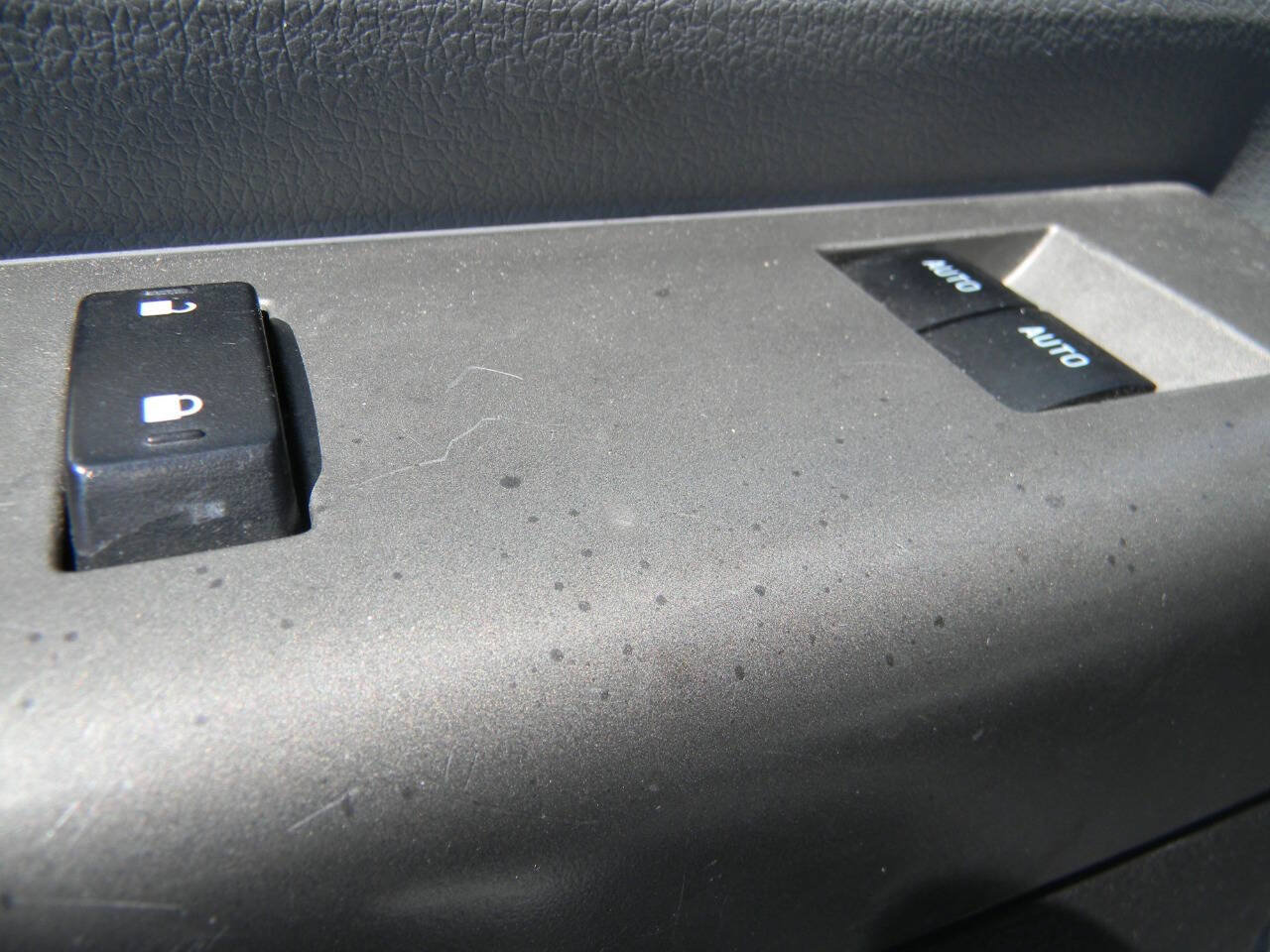 Used 2023 Ford F650 2WD Regular Cab Super Duty image 8