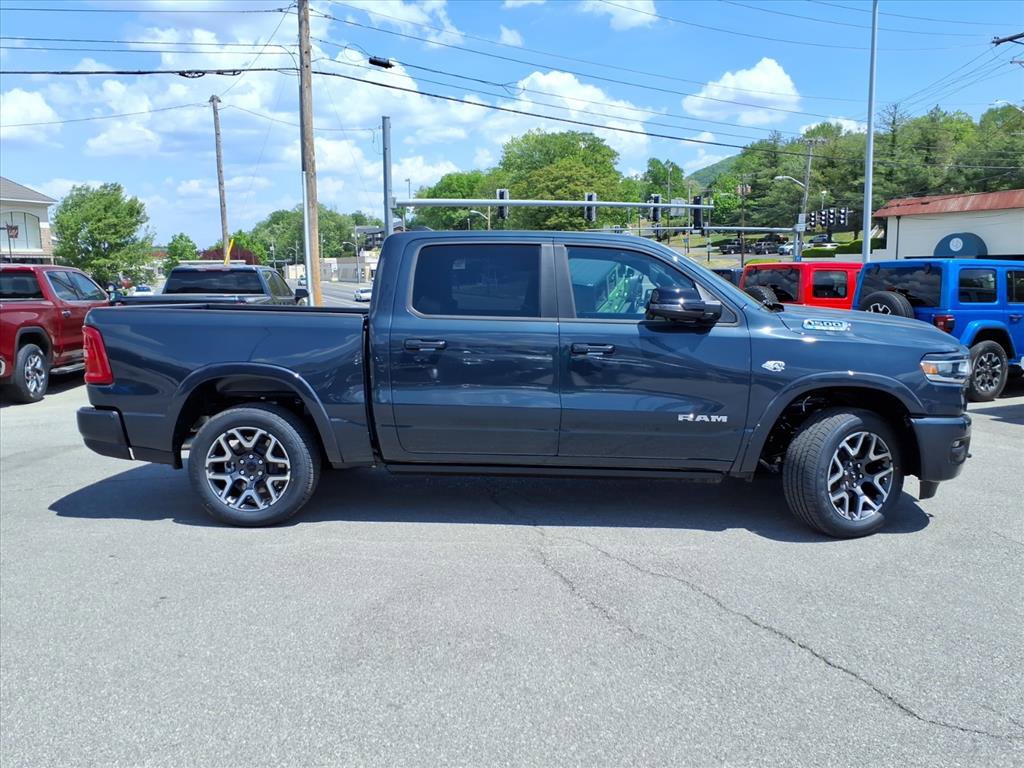New 2026 RAM 1500 Laramie AWD/4WD image 3