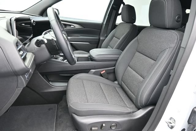 Used 2025 Chevrolet Traverse LT w/ Driver Confidence Package AWD/4WD image 22