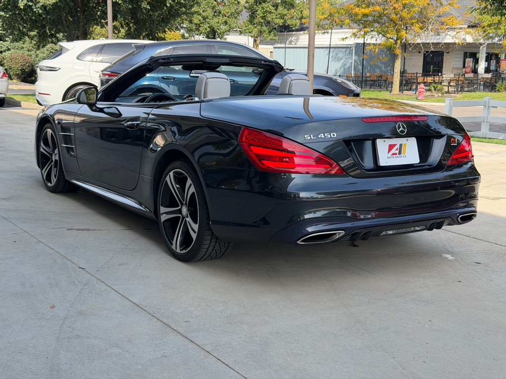 Used 2017 Mercedes-Benz SL 450 w/ Premium I Package image 25