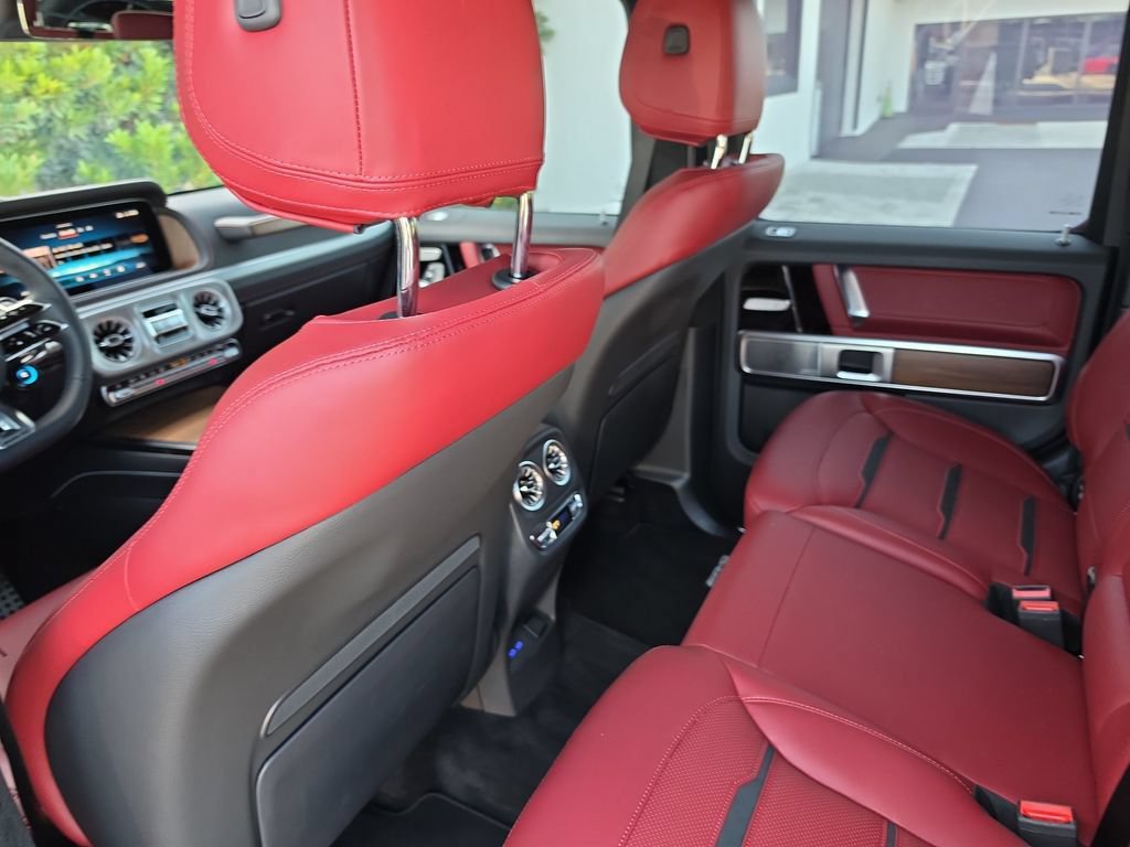 Used 2025 Mercedes-Benz G 63 AMG 4MATIC image 15