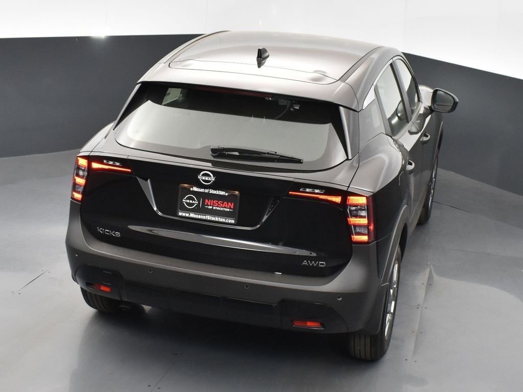 Used 2025 Nissan Kicks S image 47