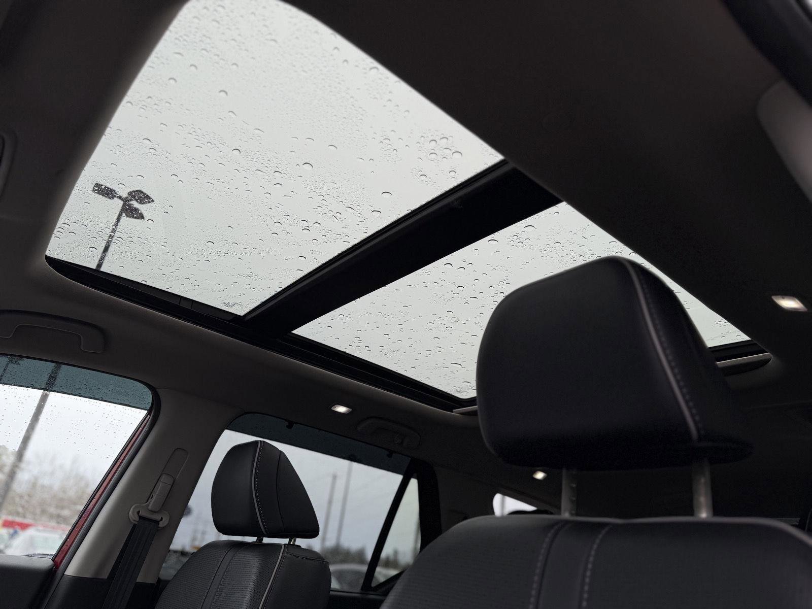 Used 2023 Honda Pilot Elite image 25