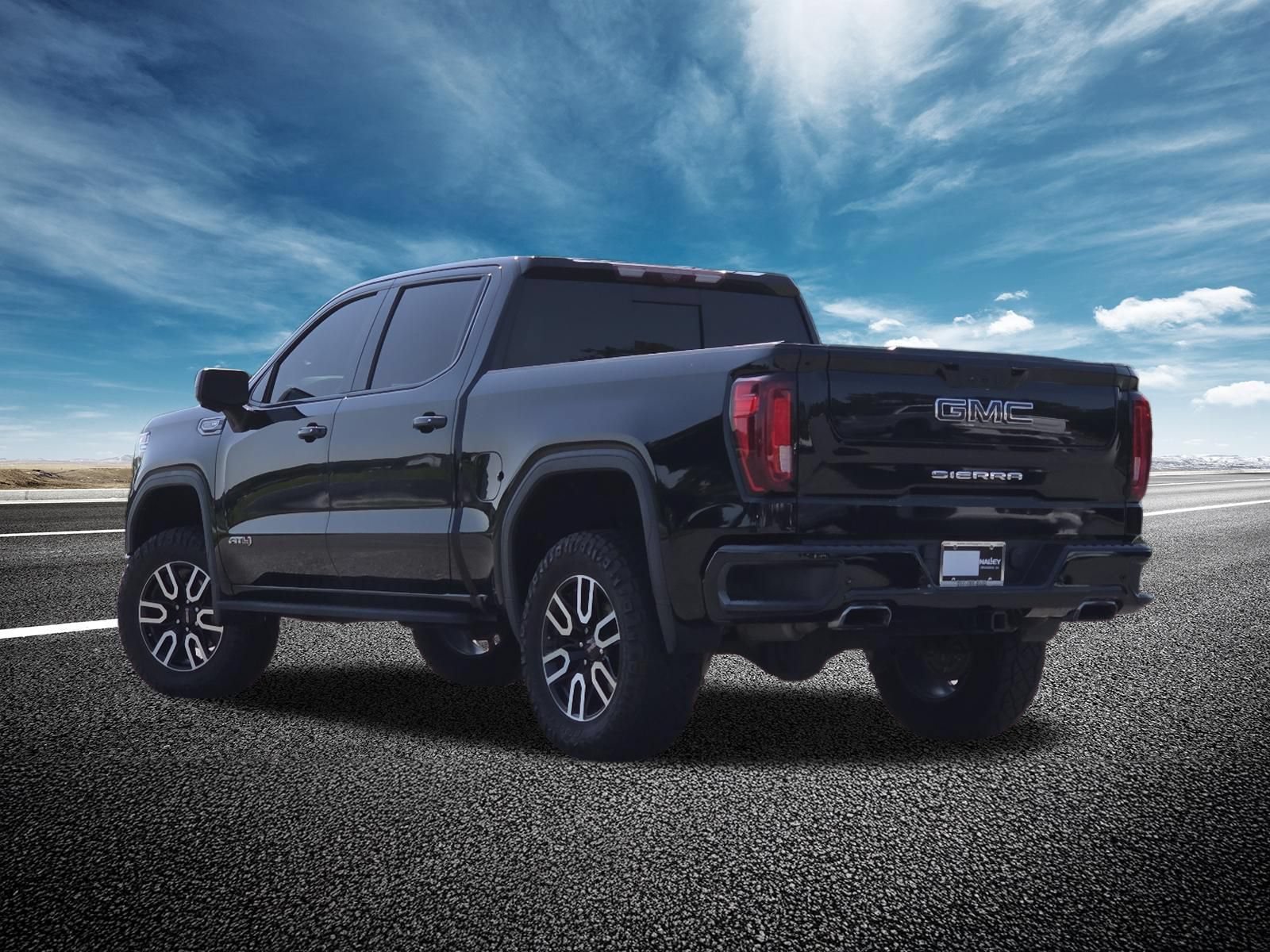 Used 2021 GMC Sierra 1500 AT4 w/ AT4 Premium Package AWD/4WD image 21