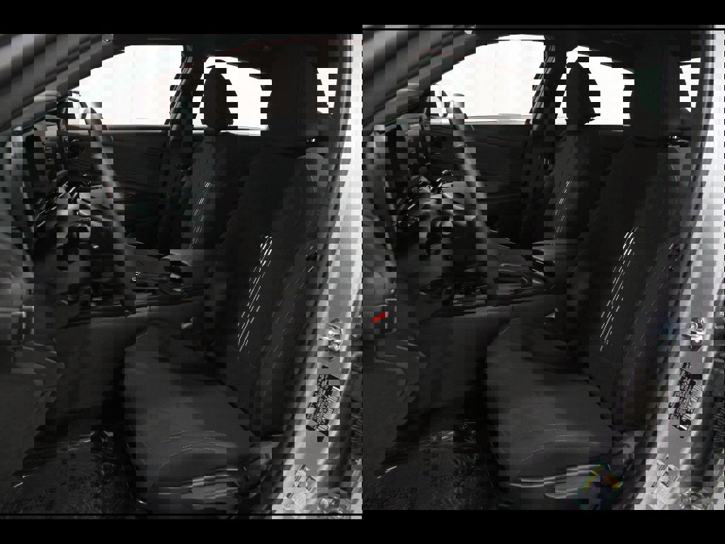 Certified 2025 Hyundai Elantra Sport image 5