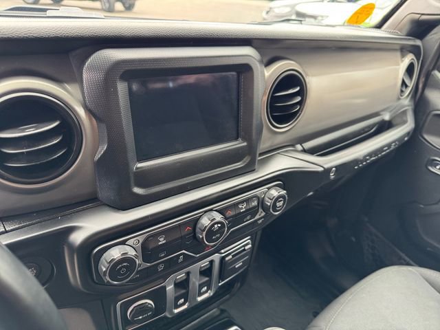 Used 2021 Jeep Wrangler Sport S image 24