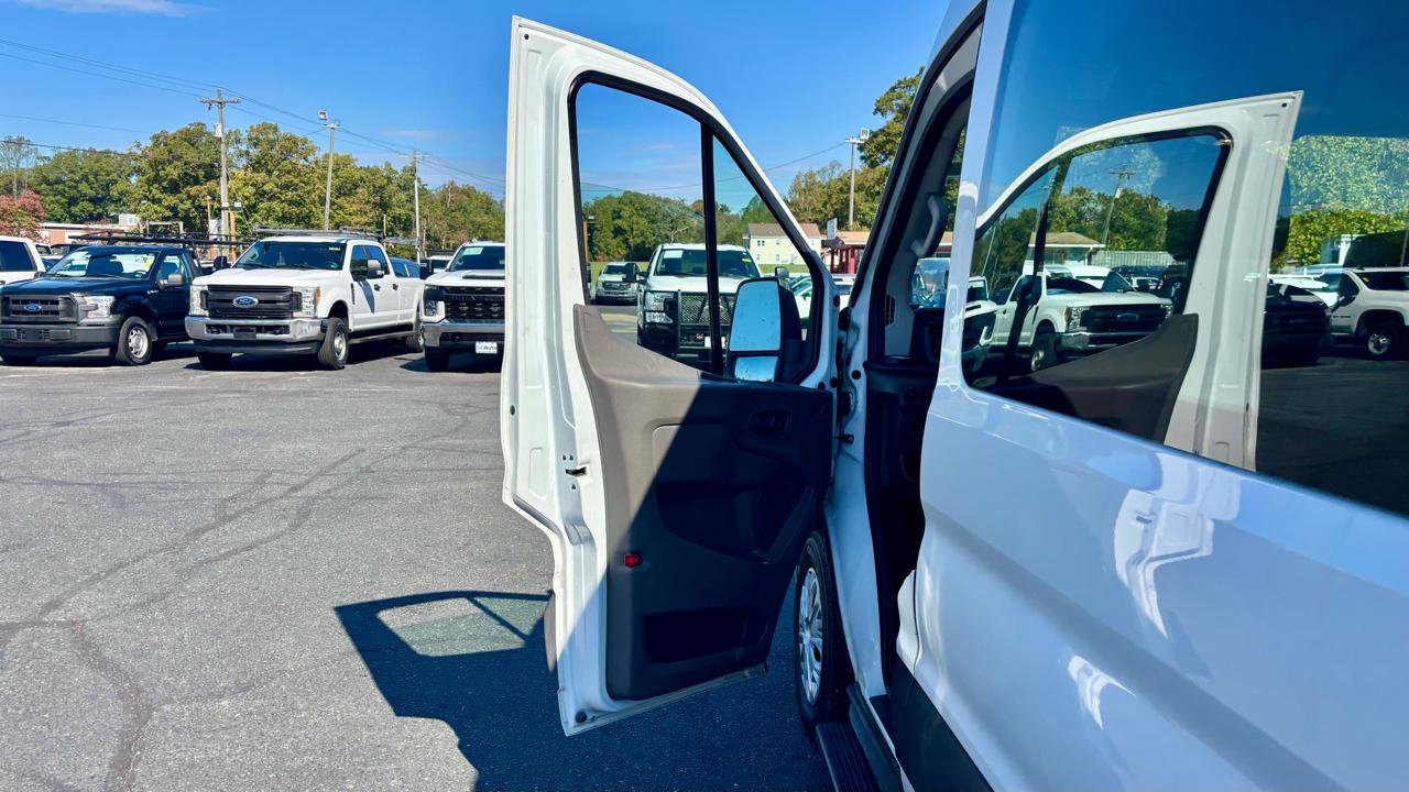 Used 2021 Ford Transit 350 XLT RWD image 15