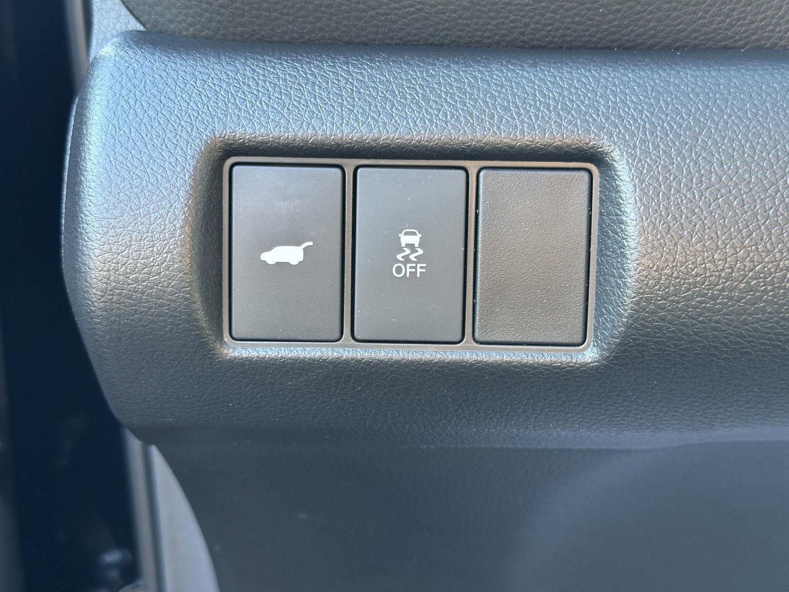 Certified 2025 Honda Pilot Touring image 17