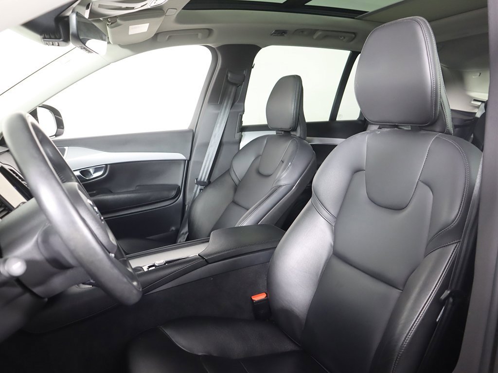Used 2022 Volvo XC90 T5 Momentum w/ Climate Package image 25