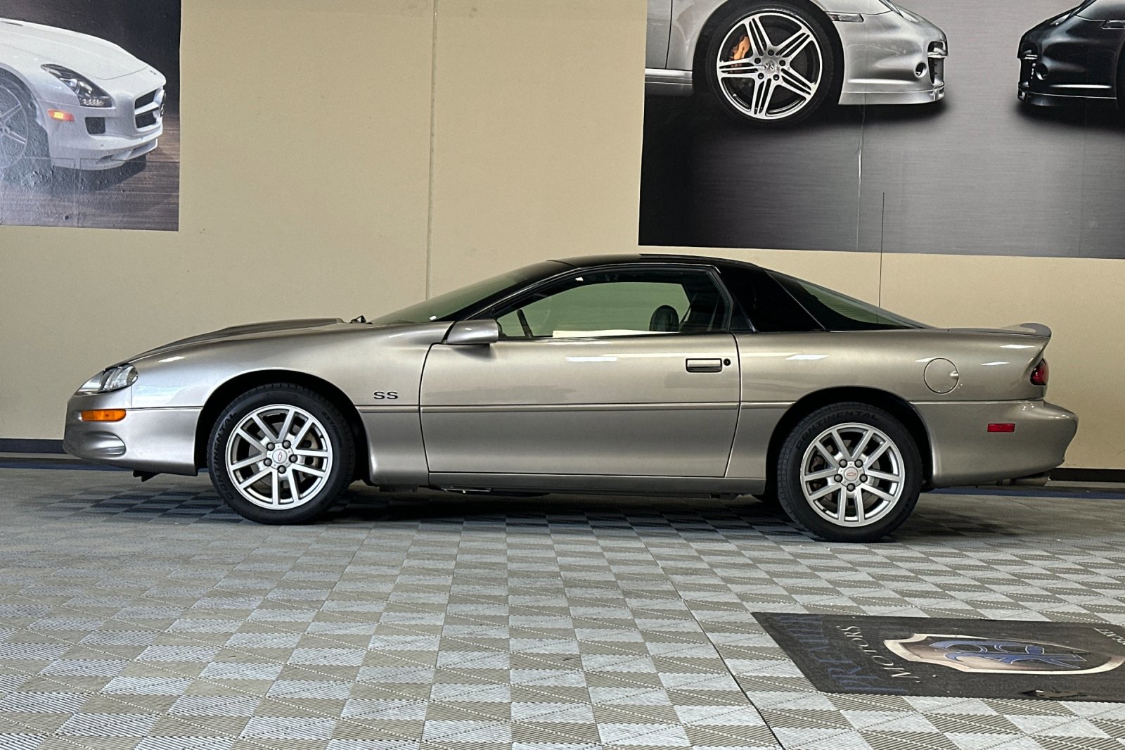 Used 2002 Chevrolet Camaro Z28 w/ SS Performance/Appearance Pkg image 7