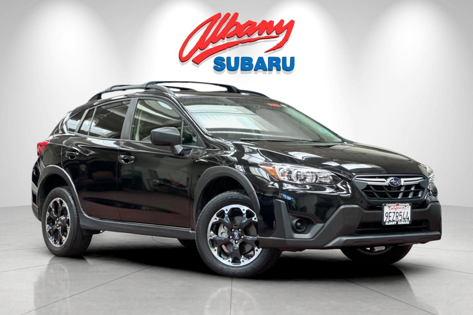 Used 2023 Subaru Crosstrek 2.0i AWD/4WD image 2