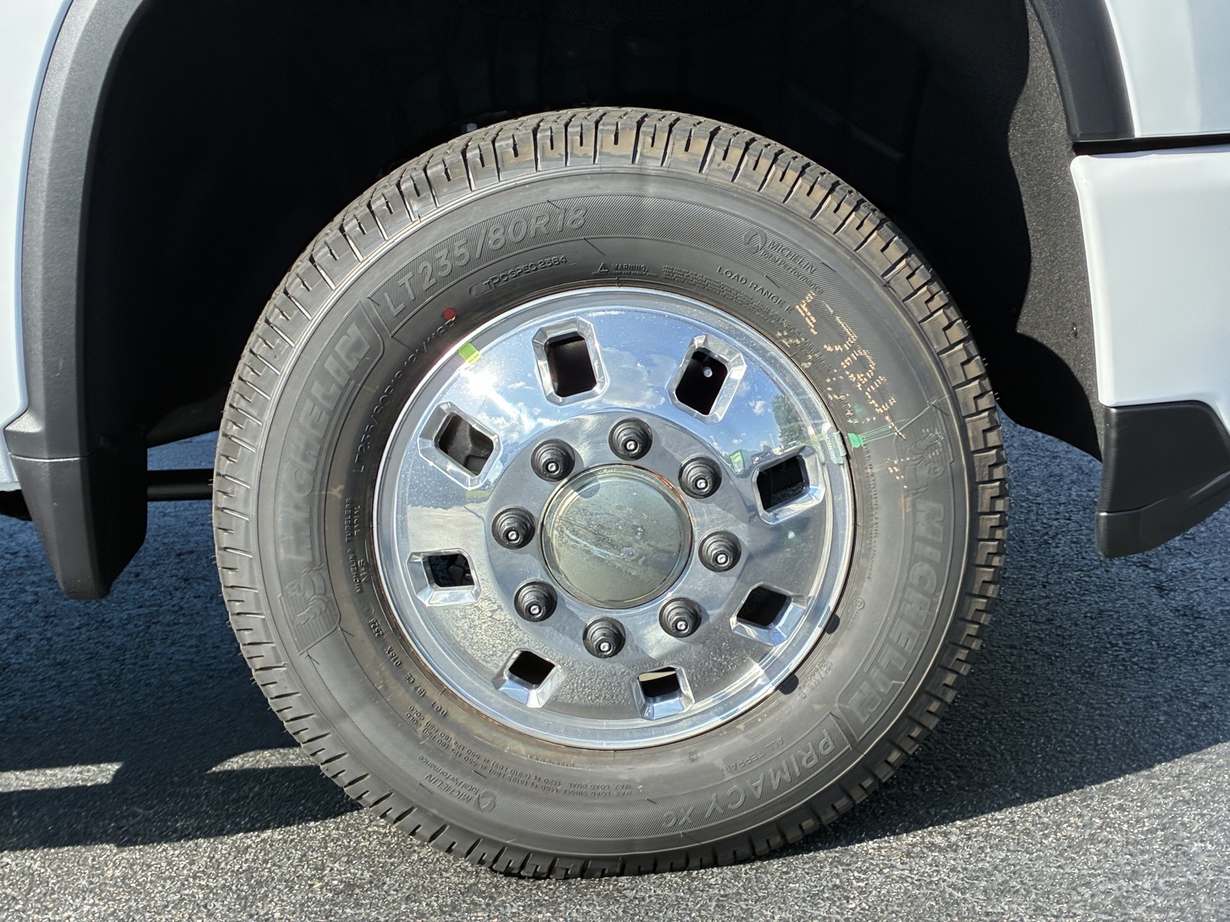 New 2026 Chevrolet Silverado 3500 High Country w/ Technology Package AWD/4WD image 7