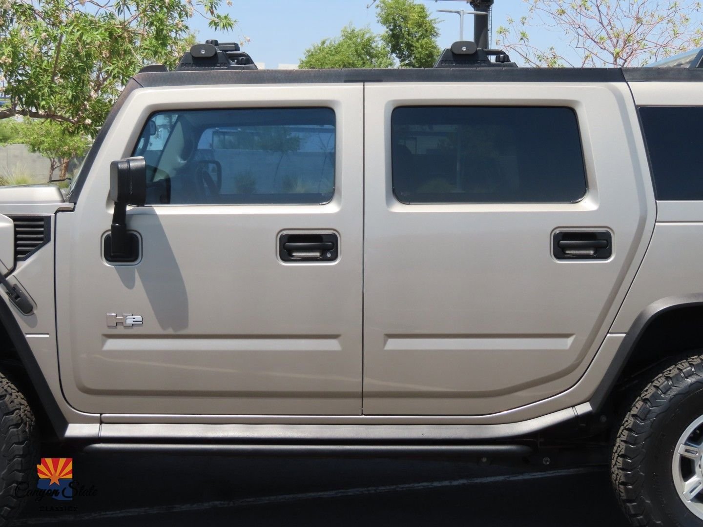Used 2003 HUMMER H2 w/ Preferred Equipment Group image 17