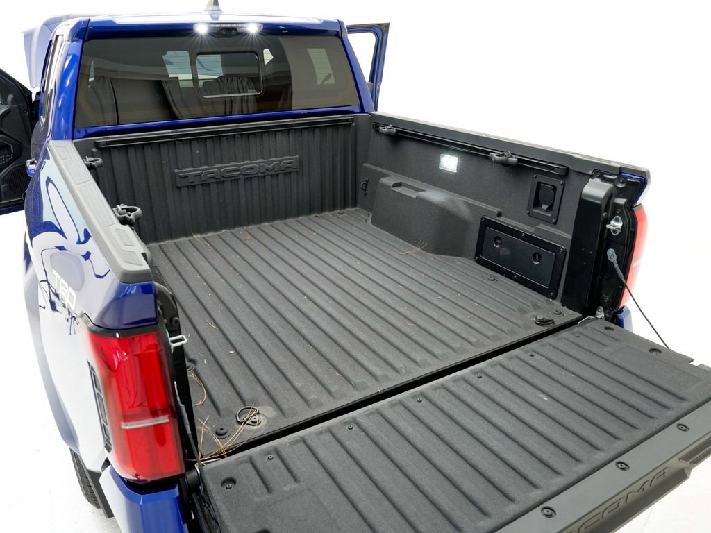 Used 2024 Toyota Tacoma TRD Sport w/ TRD Sport Premium Package AWD/4WD image 35