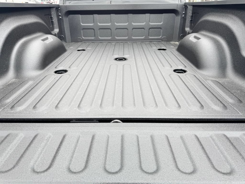 New 2026 RAM 2500 Laramie w/ Night Edition AWD/4WD image 9