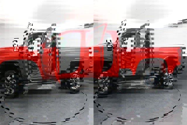 Used 2024 Chevrolet Silverado 2500 Custom w/ Custom Value Package image 40