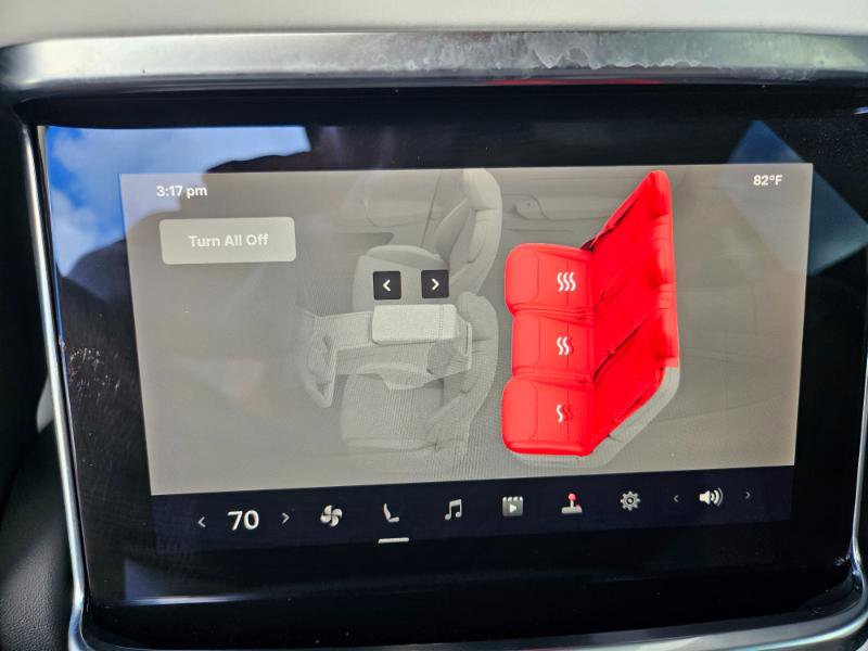 Used 2022 Tesla Model X image 65