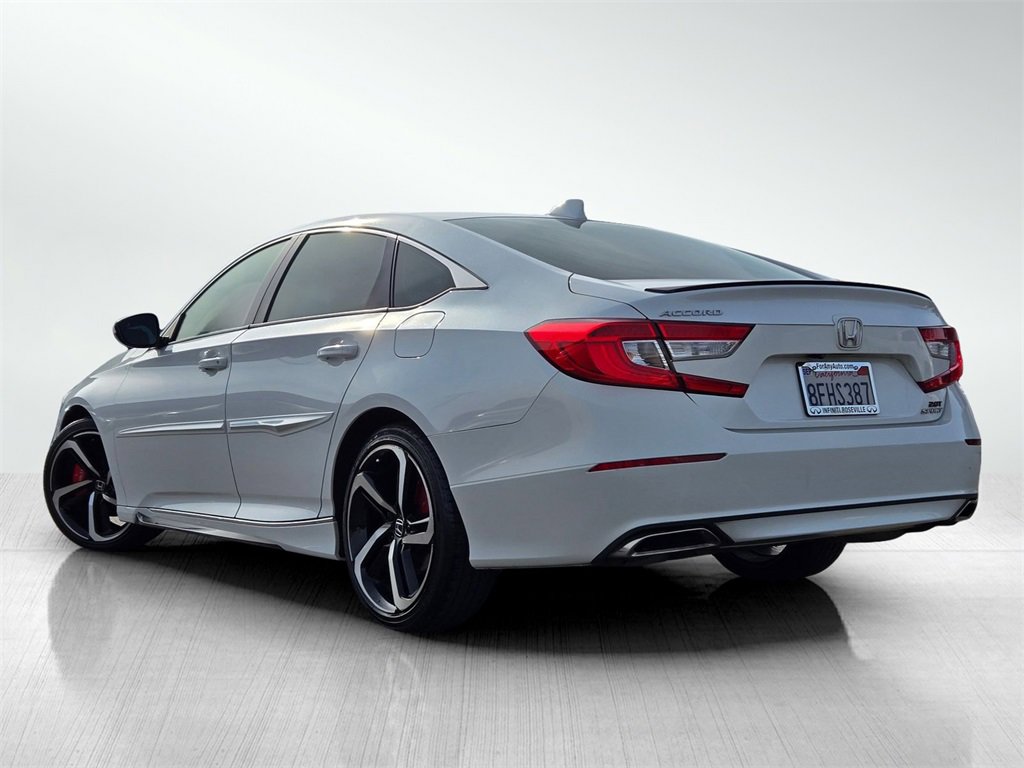 Used 2018 Honda Accord Sport image 6