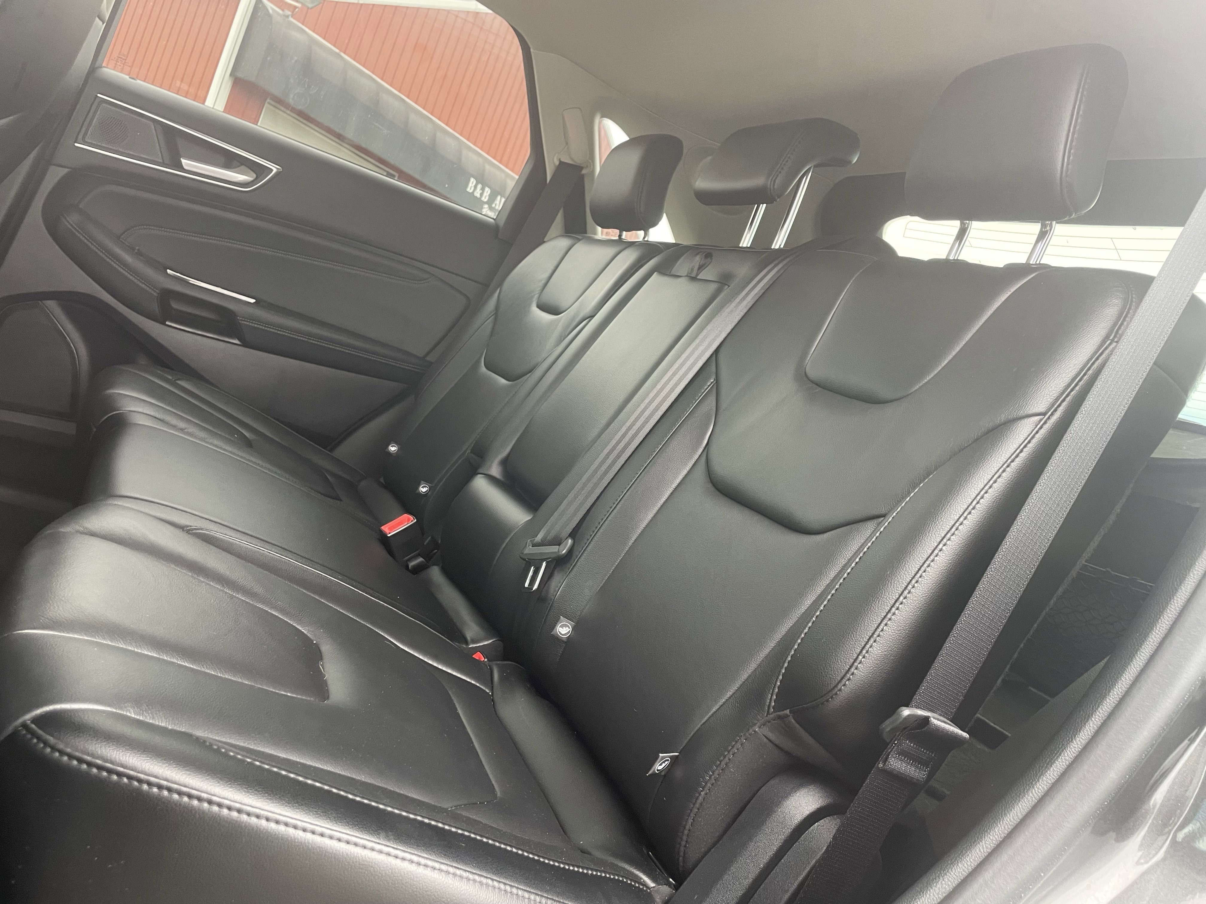 Used 2020 Ford Edge Titanium image 13