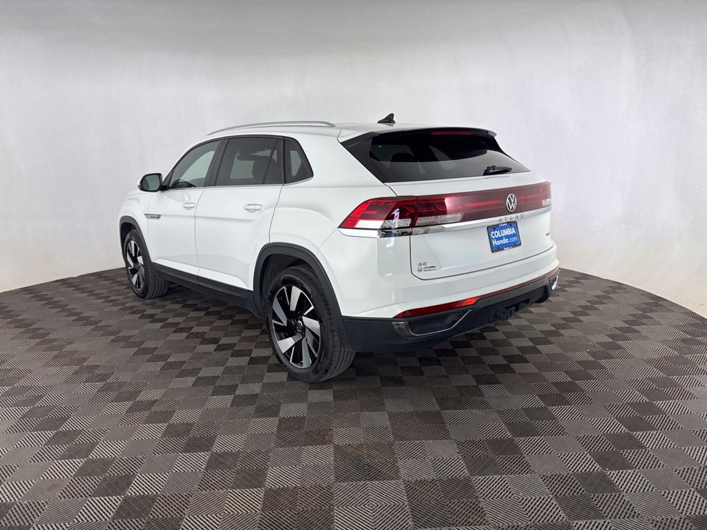 Used 2025 Volkswagen Atlas Cross Sport SE AWD/4WD image 7