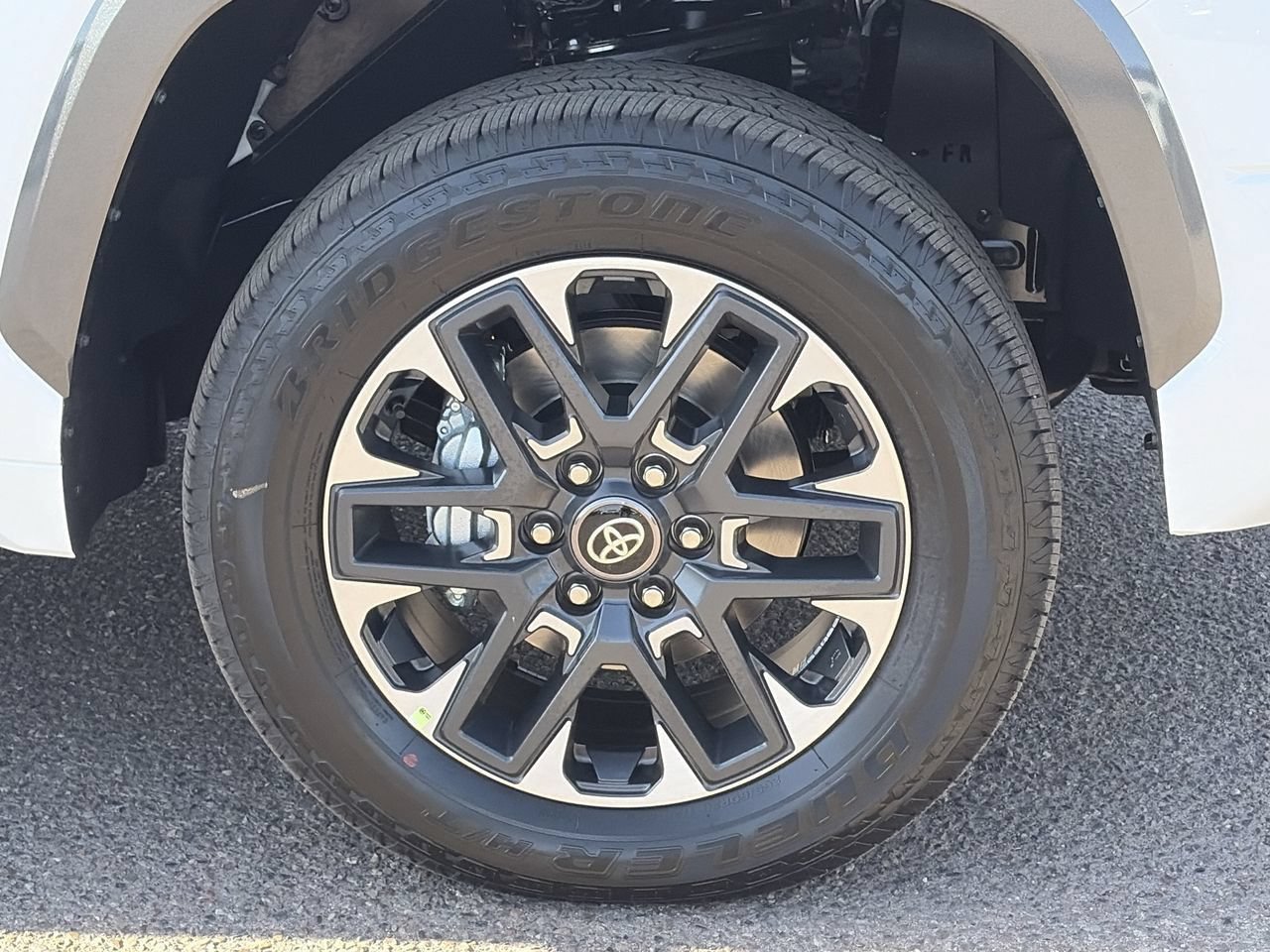 New 2026 Toyota Tundra Limited AWD/4WD image 9