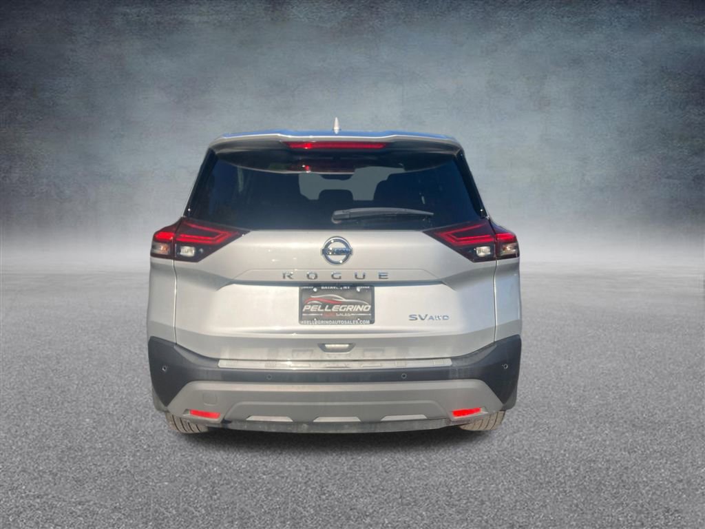 Used 2021 Nissan Rogue SV image 4