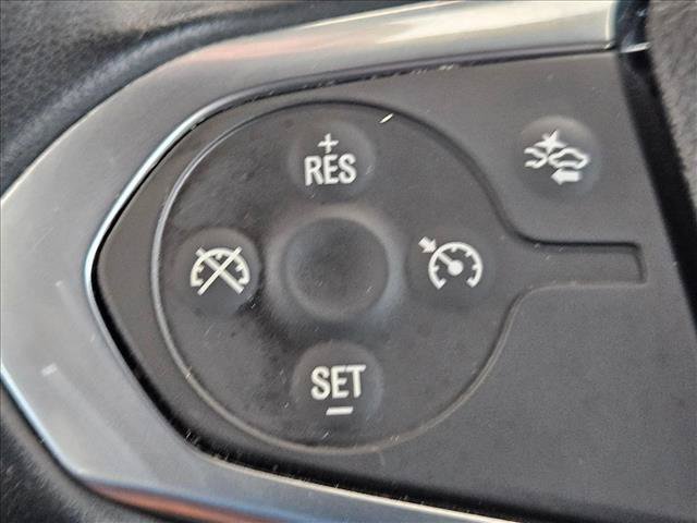 Used 2023 Chevrolet Traverse LT FWD image 22
