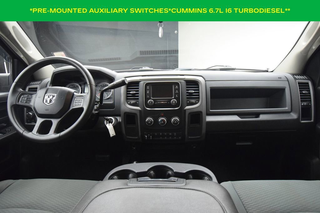 Used 2018 RAM 2500 Tradesman w/ Chrome Appearance Group image 4